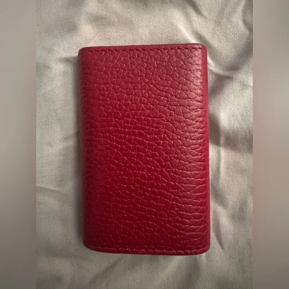Gucci GG Marmont Leather Key Case - Picture 2 of 10